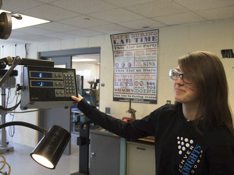 Kim Goddard ‘16 in the controls lab in Acopian Engineering Center. [Photo by Willem Ytsma ‘16 ]

