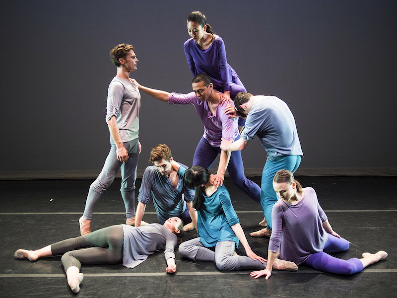 Choreographer Jessica Lang’s company performed with free-flowing contemporary dances with taut
visual compositions this past week in Williams Center for the Arts. [Photo by Willem Ytsma ‘16]