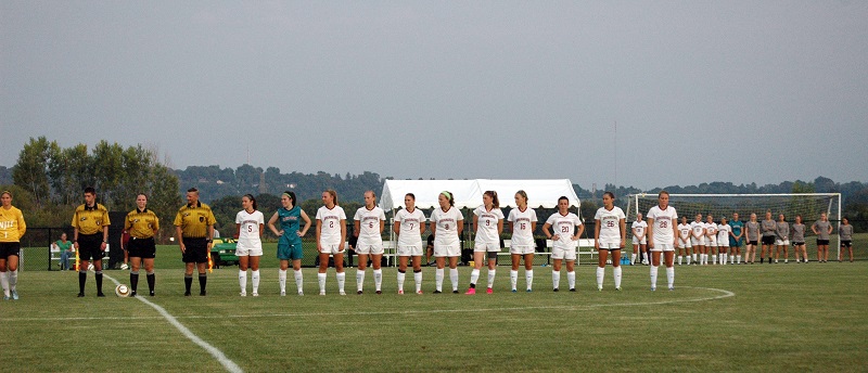Lafayette+Women%E2%80%99s+Soccer+prepares+to+take+the+field.%0A%5BPhoto+courtesy+of+Athletic+Communications%5D