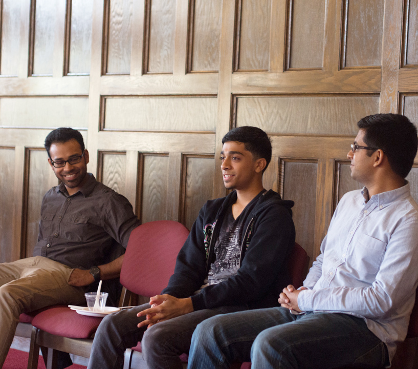 Riyaaz Qawwali at a lunchtime discussion. [Photo by Willem Ytsma ‘16]