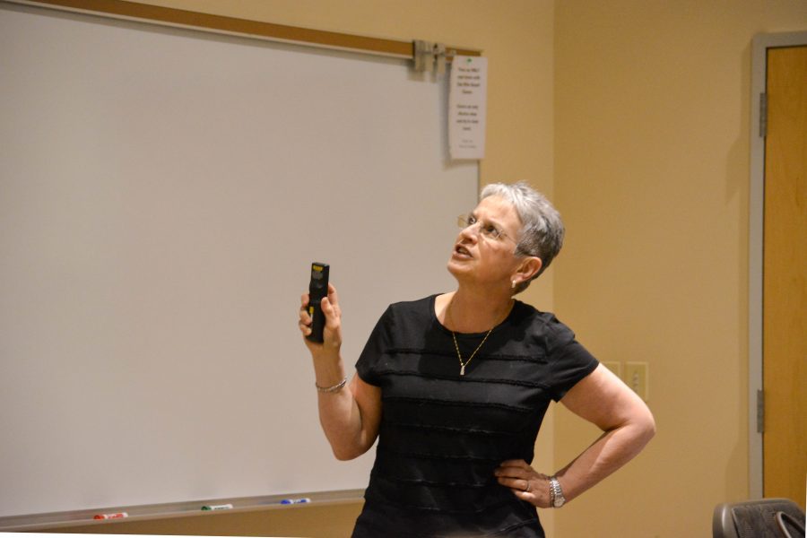 Photo by Courtney DeVita '19. Professor Rosie Bukics gives the last lecture.