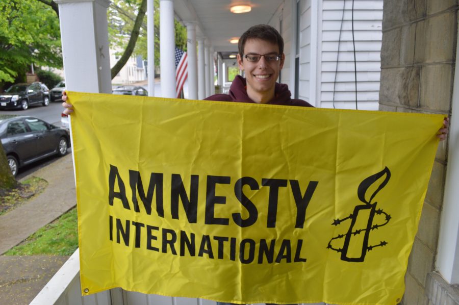Amnesty seeking signatures: Lafayette chapter looks to gain support for Pennsylvania Fairness Act