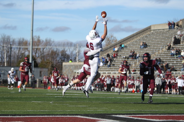 Rocco Palumbo 18 makes the touchdown catch. (Courtesy of Athletic Communications)