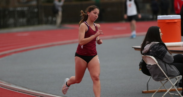 Jennifer Salvatore 18 competes in the 10000m. (Photo Courtesy of Athletic Communications)