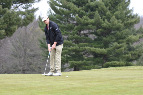 James Frahm putts at a tournament. (Courtesy of Athletic Communications)