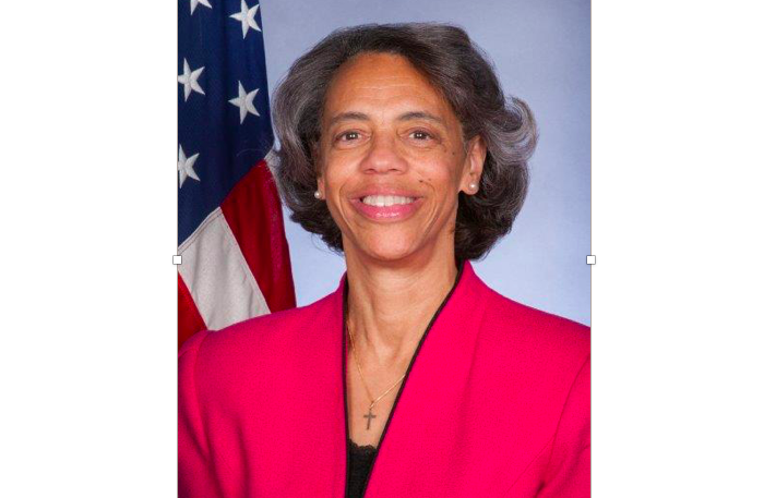 Marcia Bernicat ‘75, ambassador to Bangladesh, will be the the commencement speaker at graduation in May. Photo courtesy of Wikimedia Commons. 