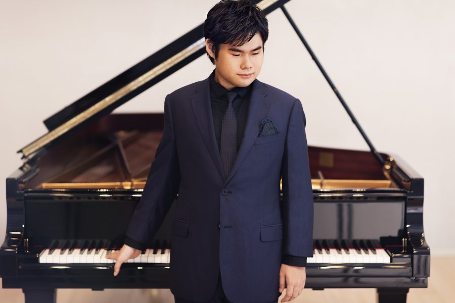 Nobuyuki Tsujii, now a long-time friend of the Orpheus Chamber Orchestra, is a world-renowned pianist from Japan who will be performing at the college today. (Photo courtesy of Yuji Hori.)