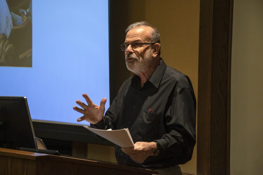 Professor Ilan Peleg gave a talk Wednesday night on the upcoming Israeli elections, focusing on the Israeli perspective. (Photo by Jess Furtado 19)