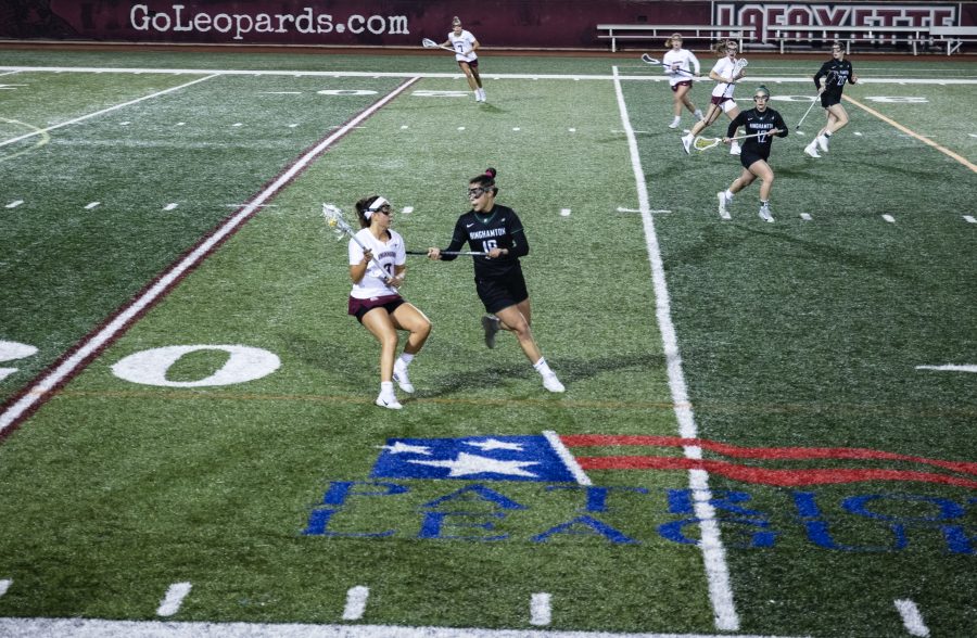 Womens lacrosse moved to 2-1 on the season after splitting a pair of home games. (Photo by Elle Cox 21)