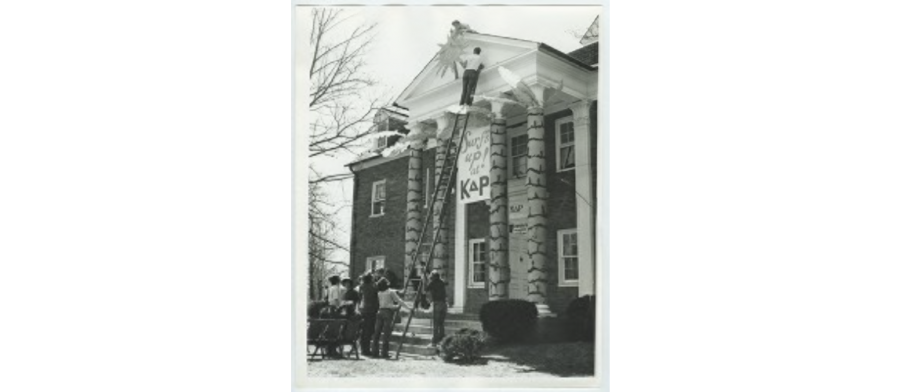 The Kappa Delta Rho fraternity house decorates in 1975. (Photo courtesy of Lafayette College Archives)