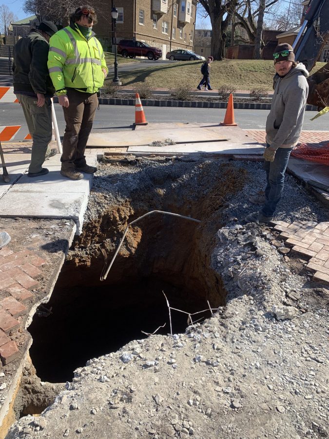 Due to the reinforced concrete in the sidewalk, the college said the sinkhole was unlikely to collapse on its own anytime soon. (Photo by Lucie Lagodich 22)