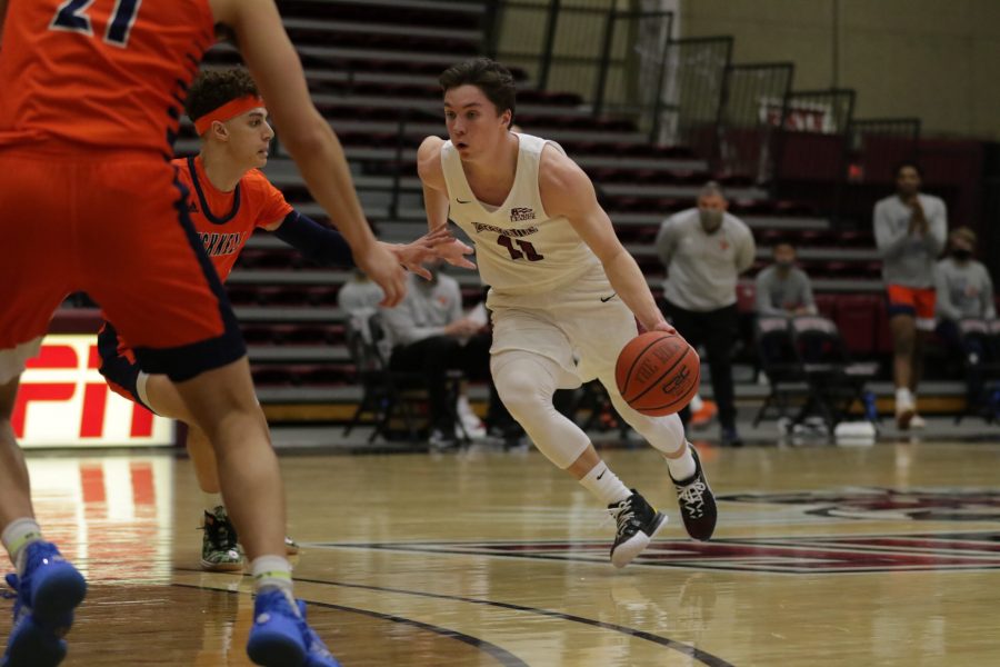Senior co-captain Justin Jaworski scored a team-high 28 points in the loss to Bucknell. (Photo courtesy of Athletic Communications)
