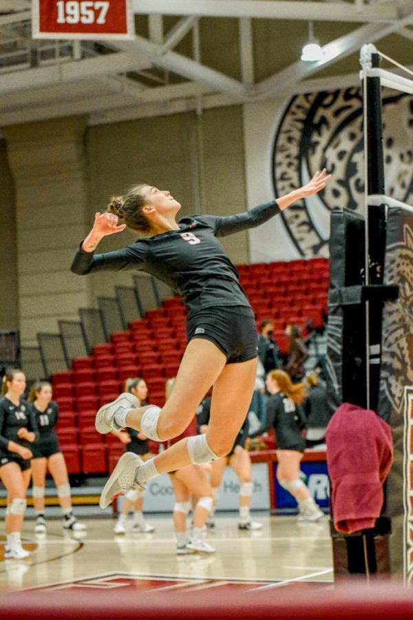 Lafayette volleyball will head into their final regular season game after victorious matches against both Lehigh and Bucknell this weekend. (Photo courtesy of GoLeopards.com)
