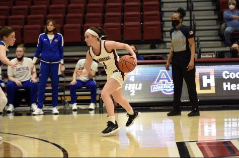 Freshman guard Abby Antongnoli drives past a defender in her career high 17 points, five assists performance against Bucknell. (Photo courtesy of Lafayette Womans Basketball on Instagram) 