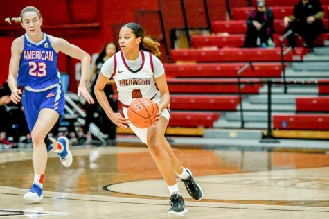 Freshman guard Kylie Favours drives to the lane looking for the open shot as the Leopards do their best to snap their six game skid. (Photo courtesy of Hannah Simmons for GoLeopards)
