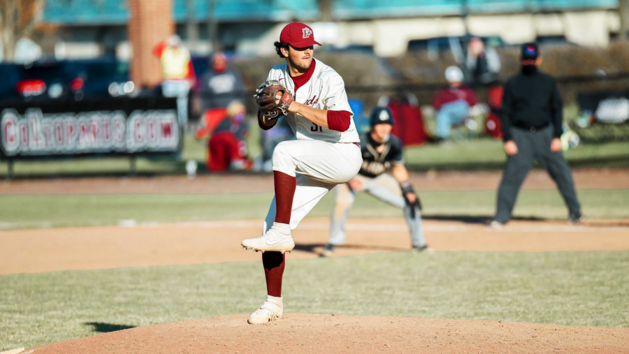 Sophomore+pitcher+Luke+Benneche+throws+one+of+his+few+pitches+from+the+stretch+during+his+two+hit%2C+seven+inning%2C+seven+strikeout+shut+out+of+the+VCU+Rams+on+Friday.+%28Photo+courtesy+of+GoLeopards%29