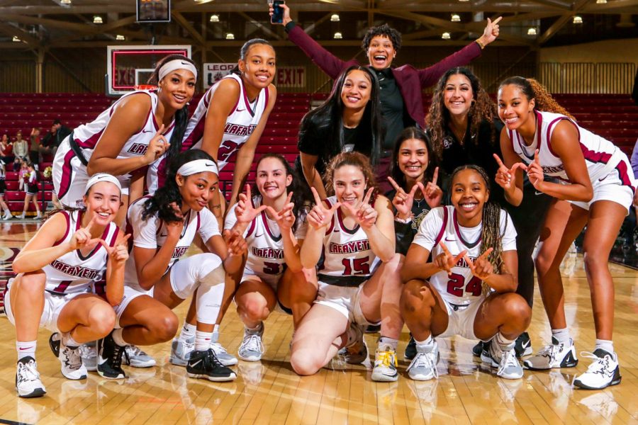 Womens basketball poses after their nail-biter home victory last weekend. (Photo by Rick Smith for GoLeopards)