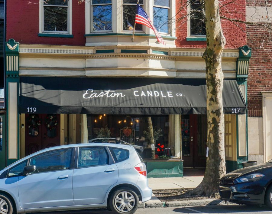 Easton+Candle+Company+is+open+downtown+from+Friday+through+Sunday.