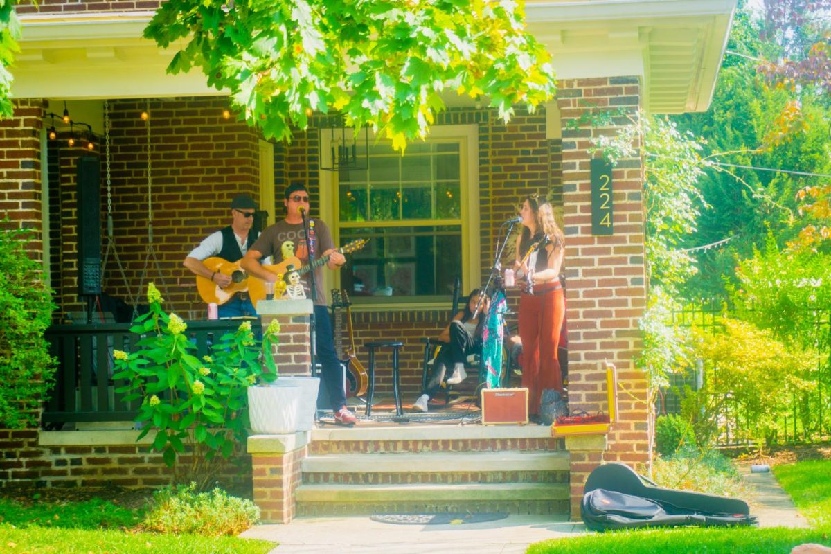 This+Sundays+PorchFest+will+feature+Cadence%2C+one+of+Lafayettes+a+cappella+groups.+