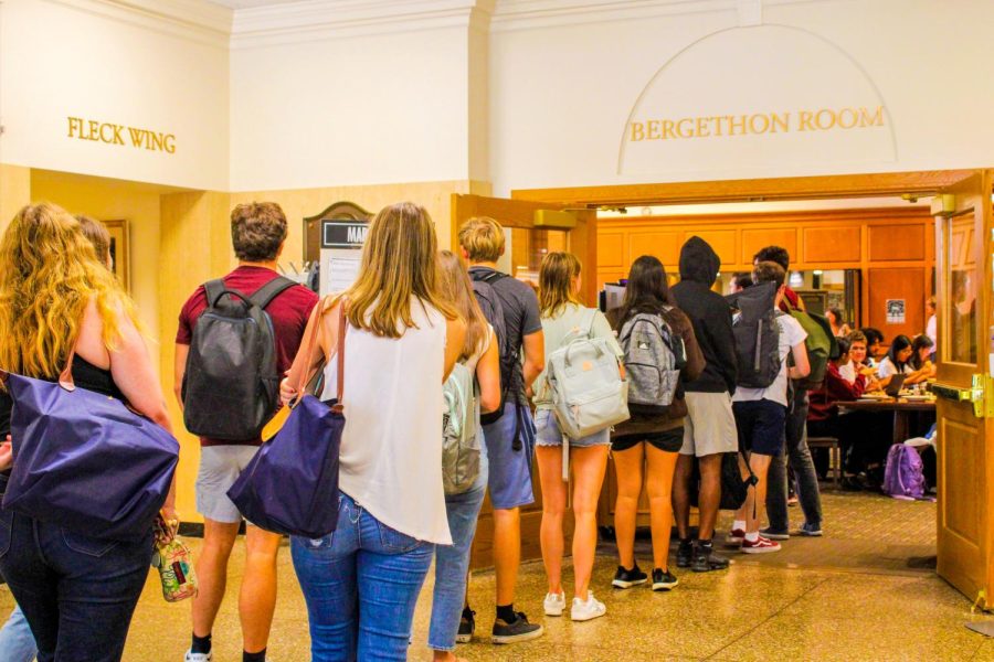 Students hope that offering classes during lunch will ameliorate long lunch lines. 
