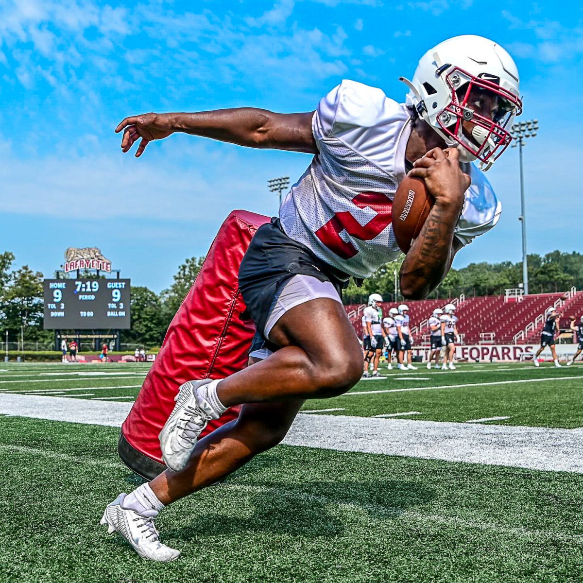 Senior runningback Nahjee Adams sharpens his skills in training camp. (Photo courtesy of @lafcolfootball on Instagram)