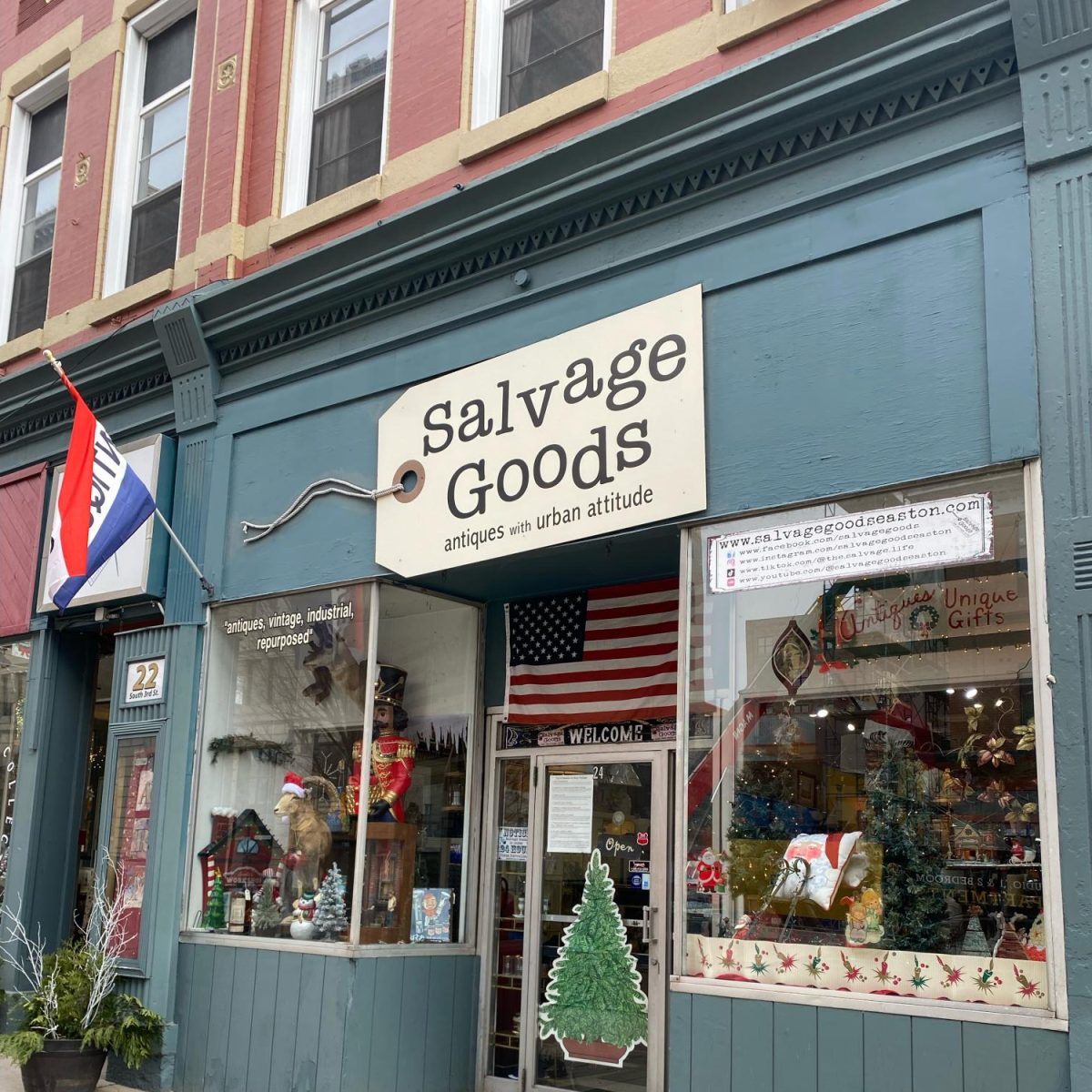 Salvage Goods II Gilded is just down the block from Salvage Goods on S. 3rd Street in Easton.