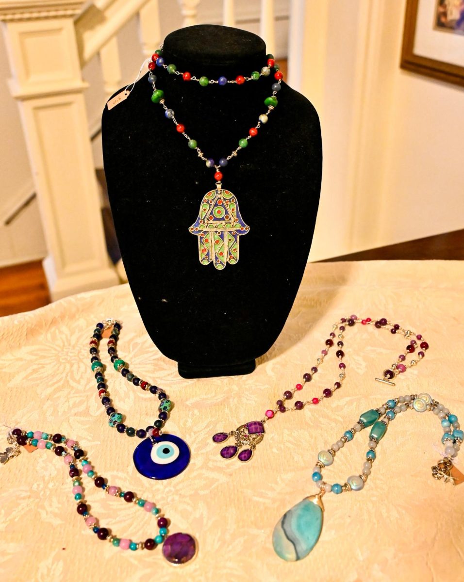 Anna Dragun '27 started making jewelry in high school as a hobby, but now, it's a business.