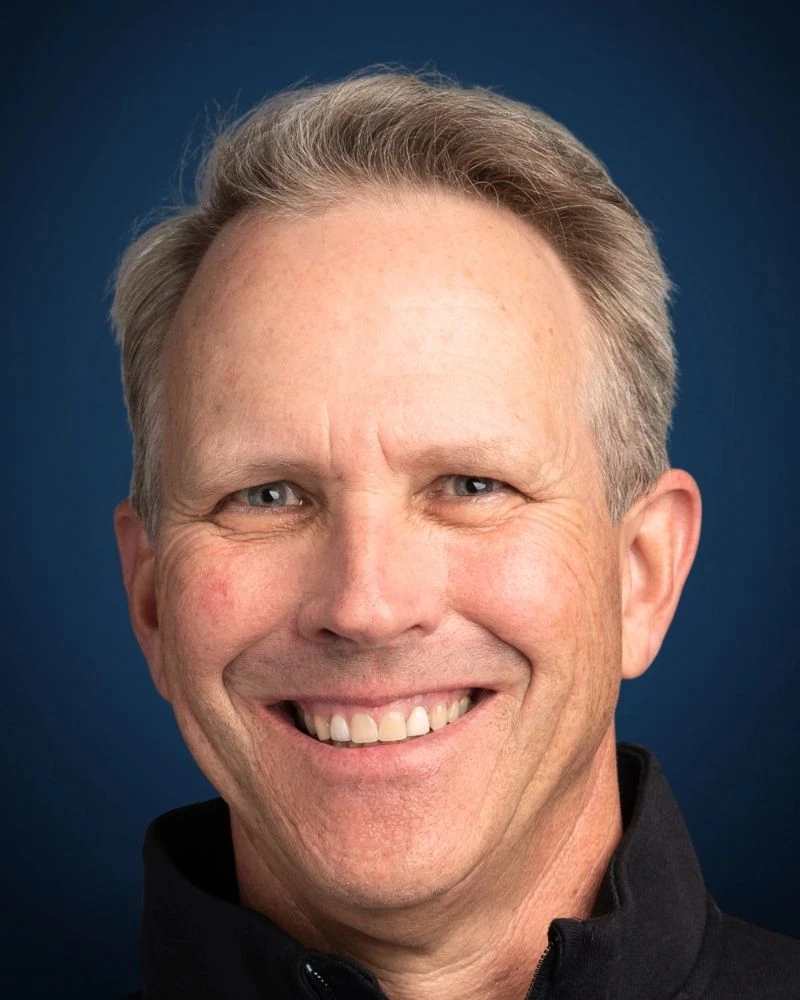The new head tennis coach, Robert LeBuhn ‘88, currently coaches high school tennis in California. (Photo courtesy of Laguna Beach Tennis Academy)